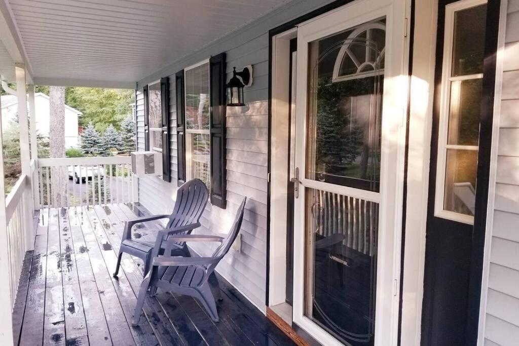 *Amenity-Filled Waterfront Oasis @Saw Creek Estates Near Waterfalls And Hiking* East Stroudsburg Luaran gambar